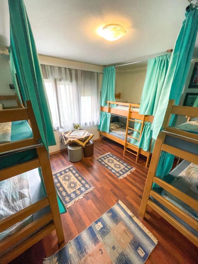 Hi Skopje Hostel Esterno foto